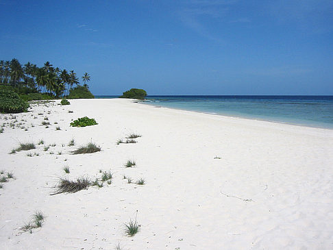 Der weiße Sandstrand