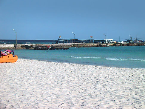 Foto Der weiße Sandstrand der Malediven - 